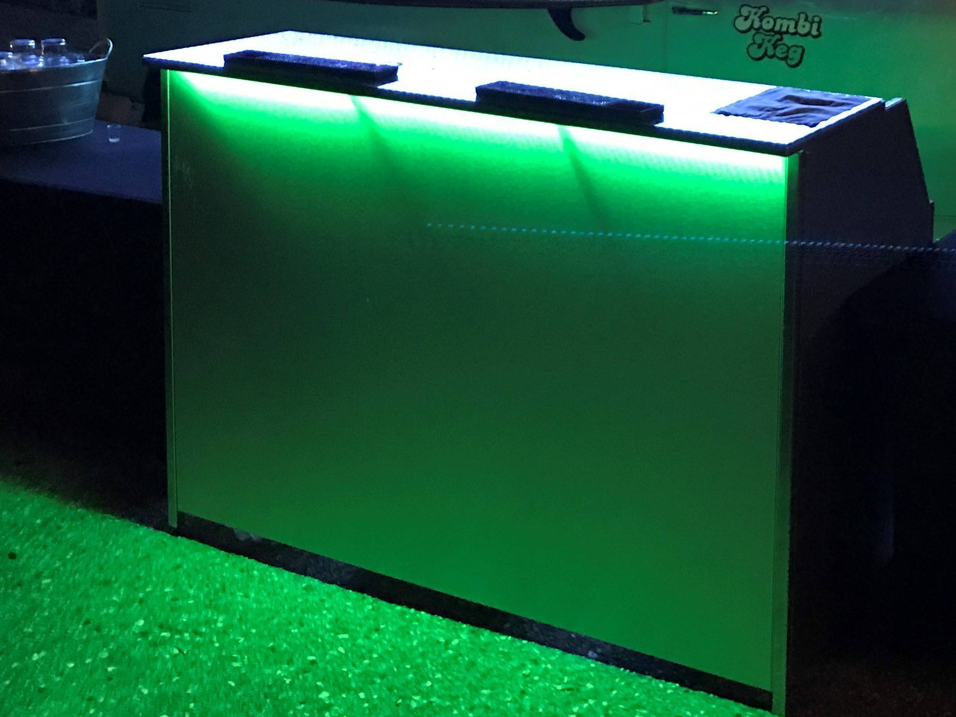 Mobile Bar hire in west sussex Kombi Keg